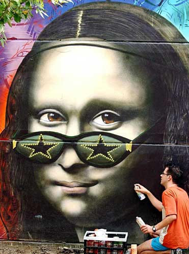Mona Lisa graffiti