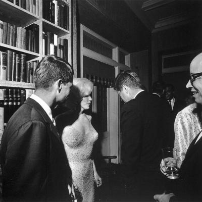 John y Marilyn tras el Happy birthday